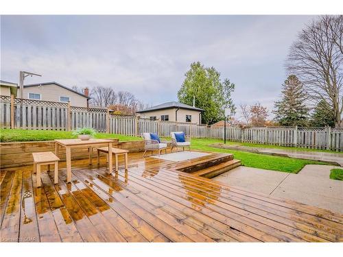 147 Fisher Mills Road, Cambridge, ON - Outdoor With Deck Patio Veranda With Backyard