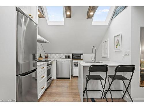 11 Mansion Street, Kitchener, ON - Indoor Photo Showing Kitchen