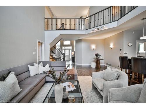 10 Bright Lane, Guelph, ON - Indoor Photo Showing Living Room