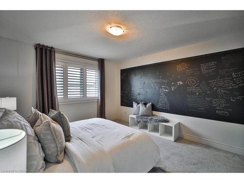 10 Bright Lane, Guelph, ON - Indoor Photo Showing Bedroom