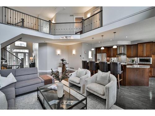 10 Bright Lane, Guelph, ON - Indoor Photo Showing Living Room