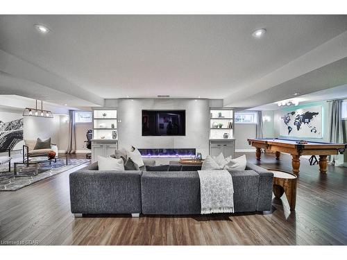 10 Bright Lane, Guelph, ON - Indoor Photo Showing Living Room