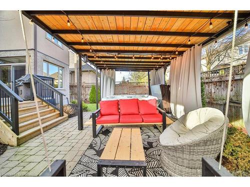 10 Bright Lane, Guelph, ON - Indoor Photo Showing Basement