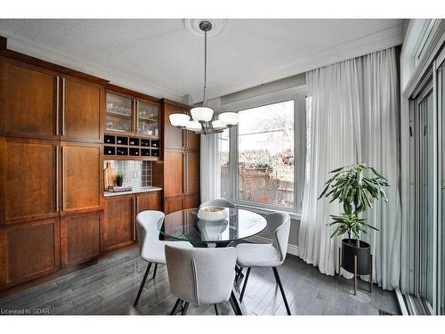 10 Bright Lane, Guelph, ON - Indoor Photo Showing Dining Room