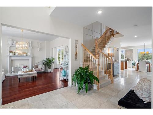 125 Crewson Court, Rockwood, ON - Indoor Photo Showing Other Room