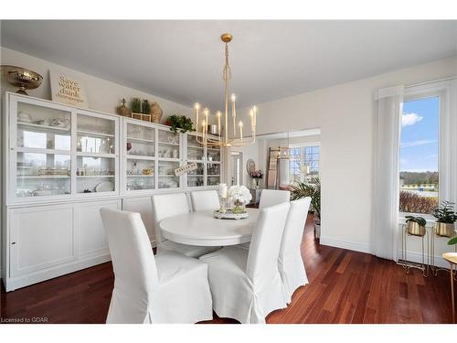 125 Crewson Court, Rockwood, ON - Indoor Photo Showing Dining Room