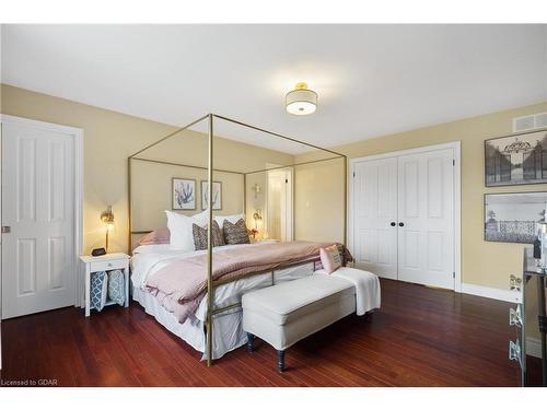 125 Crewson Court, Rockwood, ON - Indoor Photo Showing Bedroom