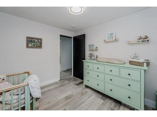 246 Park Lawn Place, Waterloo, ON - Indoor Photo Showing Bedroom