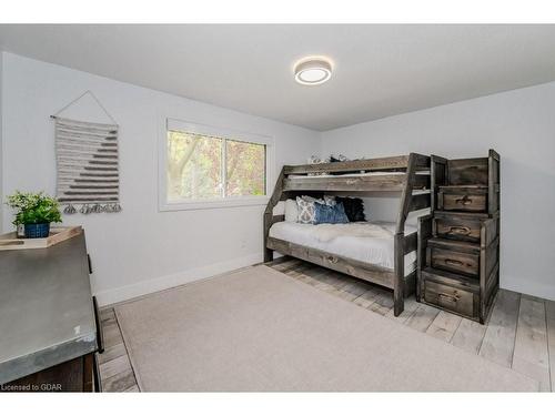 246 Park Lawn Place, Waterloo, ON - Indoor Photo Showing Bedroom