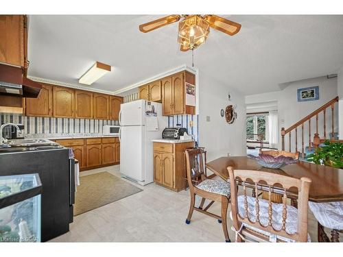 6 Hollyberry Place, Guelph, ON - Indoor Photo Showing Kitchen