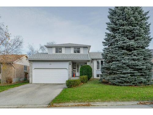 6 Hollyberry Place, Guelph, ON - Outdoor With Facade