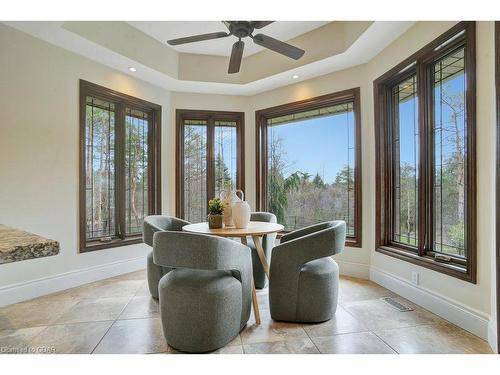 209 Hume Road, Puslinch, ON - Indoor Photo Showing Other Room