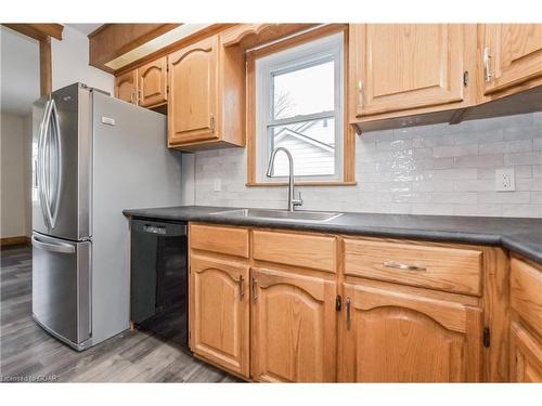 280 Waterloo Street, Mount Forest, ON - Indoor Photo Showing Kitchen