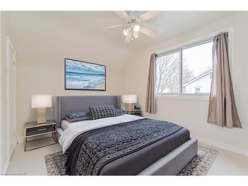 280 Waterloo Street, Mount Forest, ON - Indoor Photo Showing Bedroom