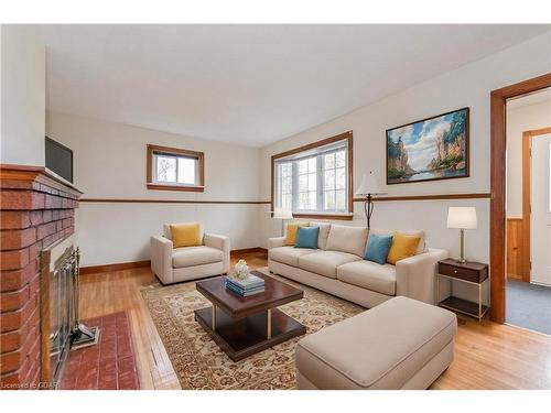 280 Waterloo Street, Mount Forest, ON - Indoor Photo Showing Living Room With Fireplace