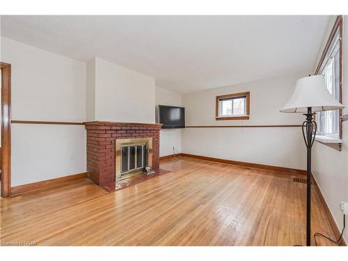 280 Waterloo Street, Mount Forest, ON - Indoor With Fireplace