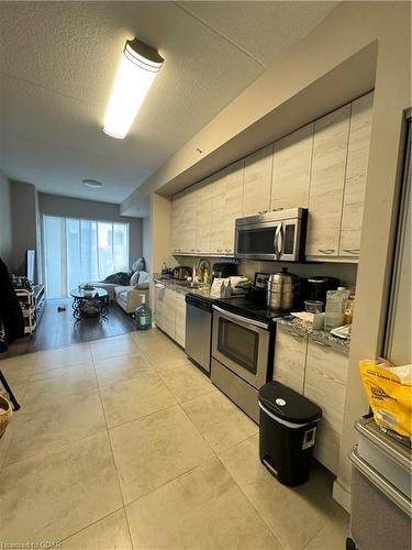 406-280 Lester Street, Waterloo, ON - Indoor Photo Showing Kitchen