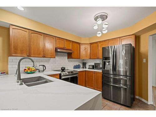 43 Peer Drive, Guelph, ON - Indoor Photo Showing Kitchen With Double Sink