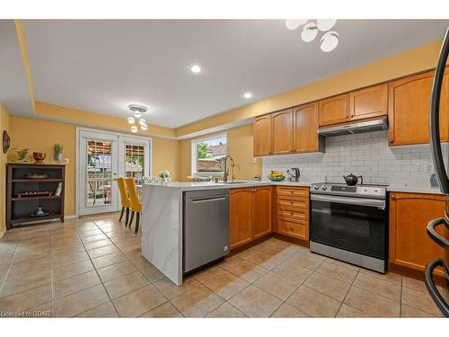 43 Peer Drive, Guelph, ON - Indoor Photo Showing Kitchen