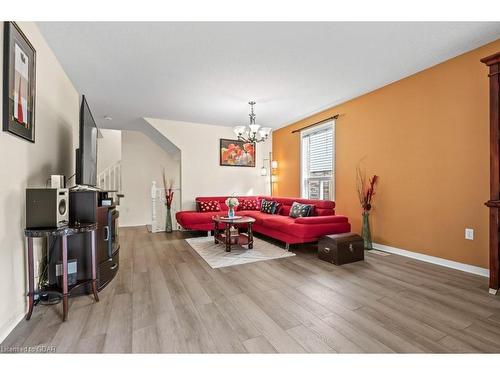 43 Peer Drive, Guelph, ON - Indoor Photo Showing Living Room