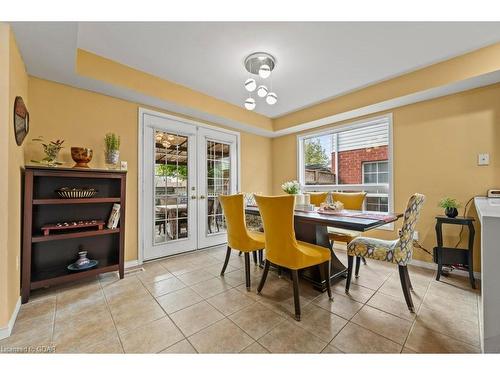 43 Peer Drive, Guelph, ON - Indoor Photo Showing Dining Room