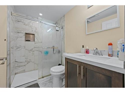 43 Peer Drive, Guelph, ON - Indoor Photo Showing Bathroom