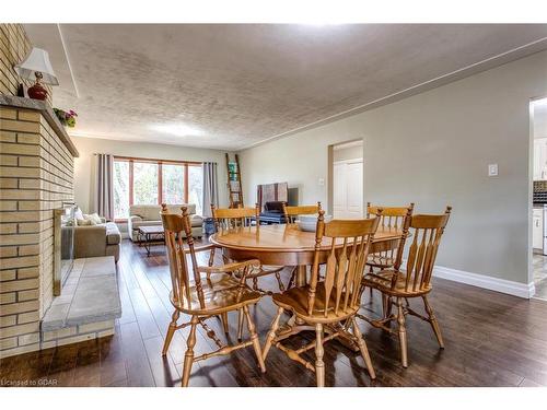 692 Speedvale Avenue E, Guelph/Eramosa, ON - Indoor Photo Showing Dining Room