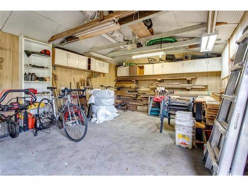 692 Speedvale Avenue E, Guelph/Eramosa, ON - Indoor Photo Showing Garage