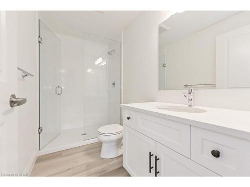 302-99B Farley Road, Fergus, ON - Indoor Photo Showing Bathroom