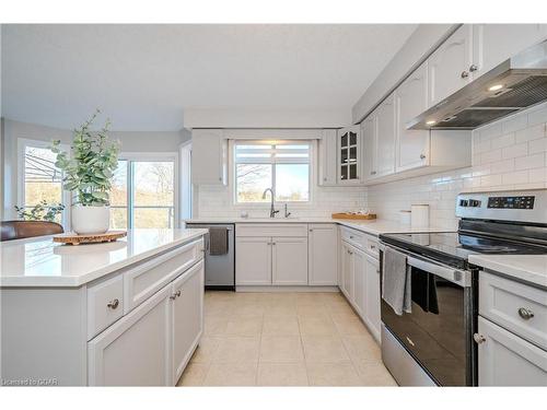 15 Norton Drive, Guelph, ON - Indoor Photo Showing Kitchen With Stainless Steel Kitchen With Upgraded Kitchen