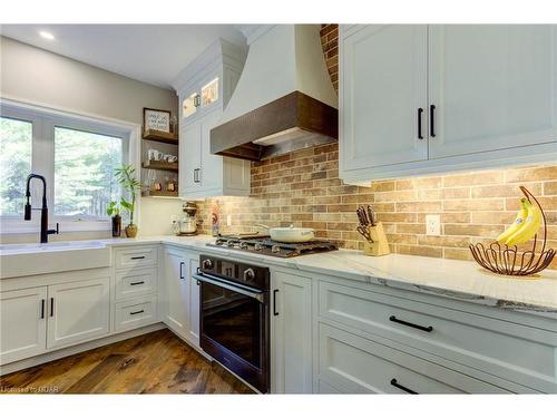 211721 Baseline, West Grey, ON - Indoor Photo Showing Kitchen With Upgraded Kitchen