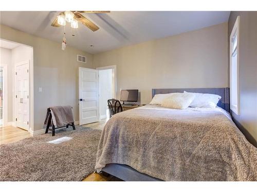 211721 Baseline, West Grey, ON - Indoor Photo Showing Bedroom