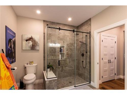 211721 Baseline, West Grey, ON - Indoor Photo Showing Bathroom