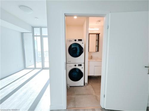 3612-60 Frederick Street, Kitchener, ON - Indoor Photo Showing Laundry Room