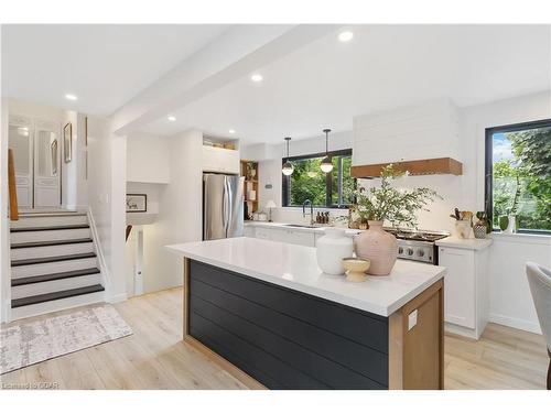 65 Cedar Street, Guelph, ON - Indoor Photo Showing Kitchen