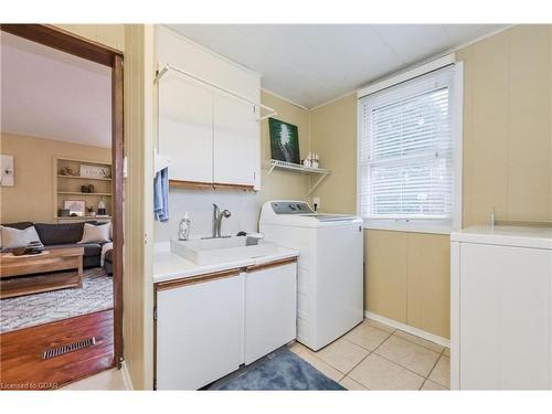 259 Garafraxa Street E, Fergus, ON - Indoor Photo Showing Laundry Room