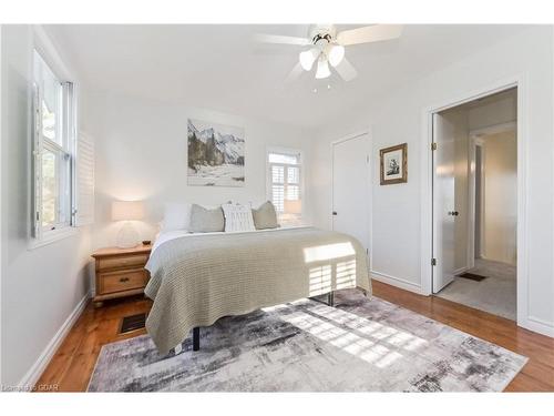 259 Garafraxa Street E, Fergus, ON - Indoor Photo Showing Bedroom