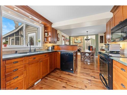 2651 Forks Of The Credit Road, Caledon, ON - Indoor Photo Showing Kitchen With Double Sink