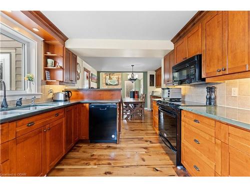 2651 Forks Of The Credit Road, Caledon, ON - Indoor Photo Showing Kitchen With Double Sink