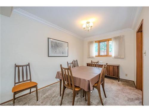 43 Brentwood Drive, Guelph, ON - Indoor Photo Showing Dining Room