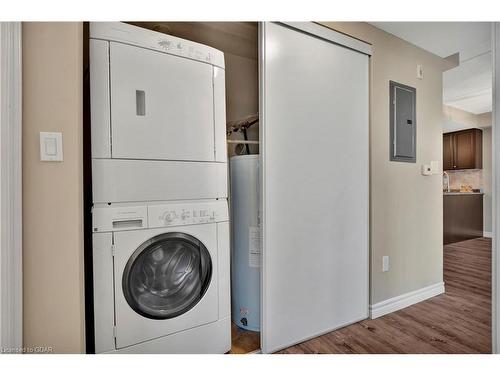 306-41 Goodwin Drive, Guelph, ON - Indoor Photo Showing Laundry Room