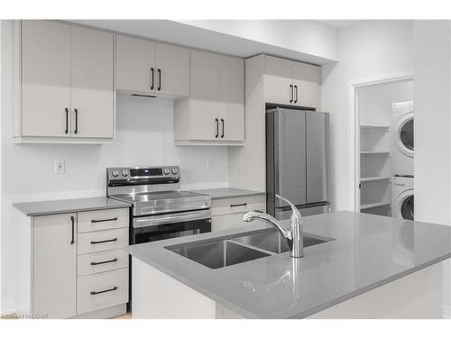 126-155 Equestrian Way, Cambridge, ON - Indoor Photo Showing Kitchen With Double Sink