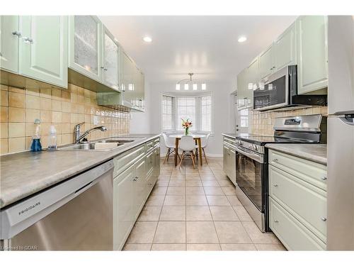 41 Watt Street, Guelph, ON - Indoor Photo Showing Kitchen With Stainless Steel Kitchen With Double Sink With Upgraded Kitchen