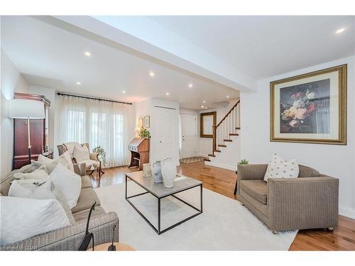 217 Elmira Road S, Guelph, ON - Indoor Photo Showing Living Room