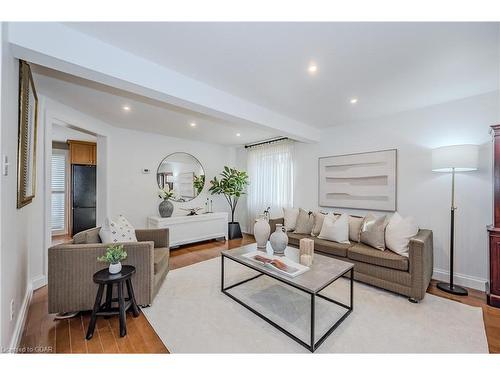 217 Elmira Road S, Guelph, ON - Indoor Photo Showing Living Room