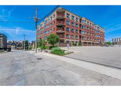 404-20 St George Street  Kitchener, ON N2G 2S7