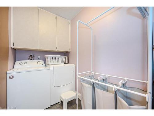 816-19 Woodlawn Road E, Guelph, ON - Indoor Photo Showing Laundry Room