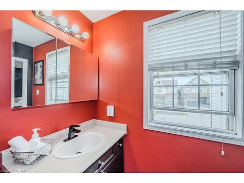 727 Zermatt Drive, Waterloo, ON - Indoor Photo Showing Bathroom