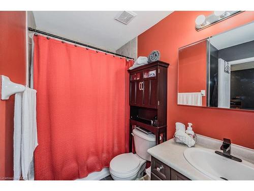 727 Zermatt Drive, Waterloo, ON - Indoor Photo Showing Bathroom