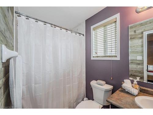 727 Zermatt Drive, Waterloo, ON - Indoor Photo Showing Bathroom